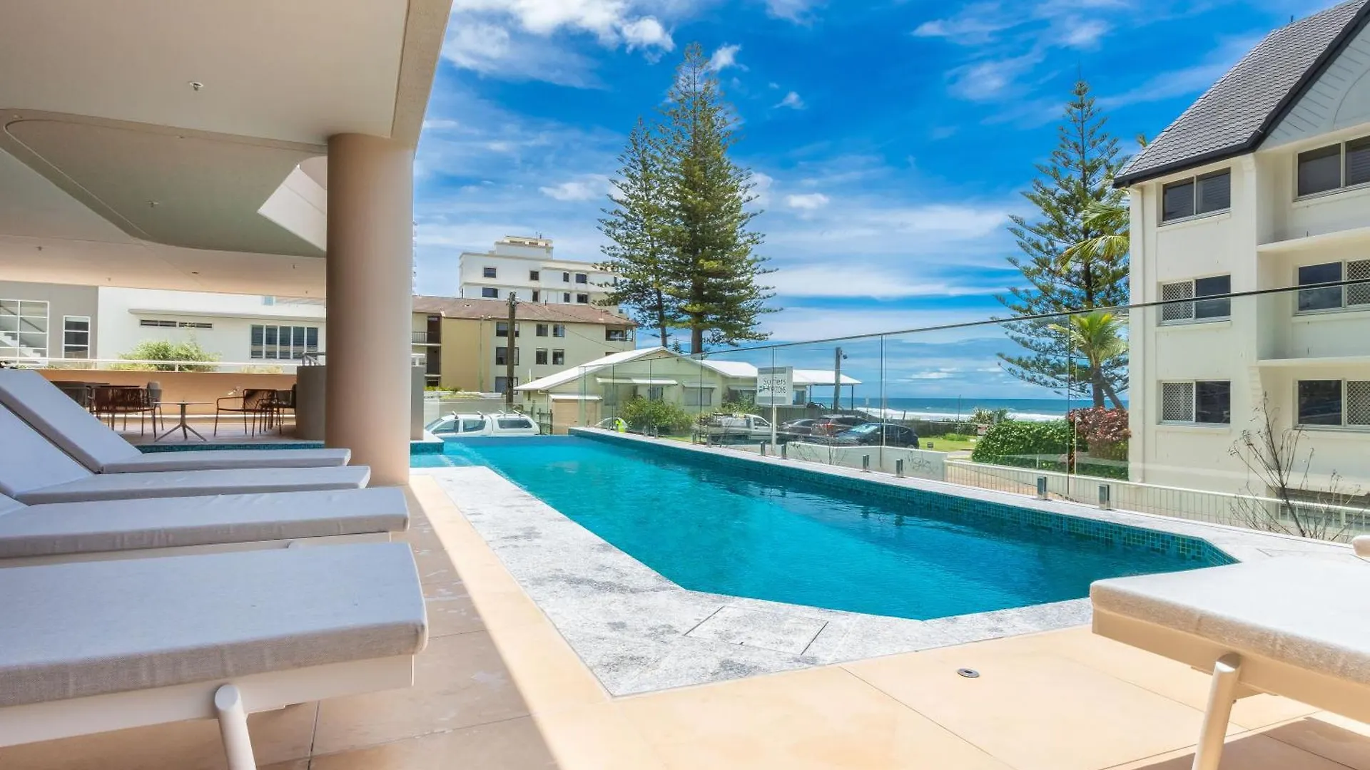 Hemingway Palm Beach - Premium Oceanview Apartments By Burleigh Letting Gold Coast