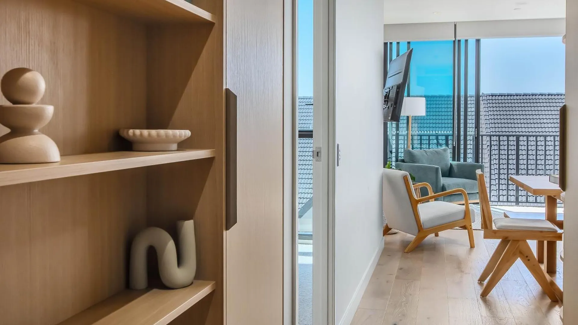 Hemingway Palm Beach - Premium Oceanview Apartments By Burleigh Letting Gold Coast